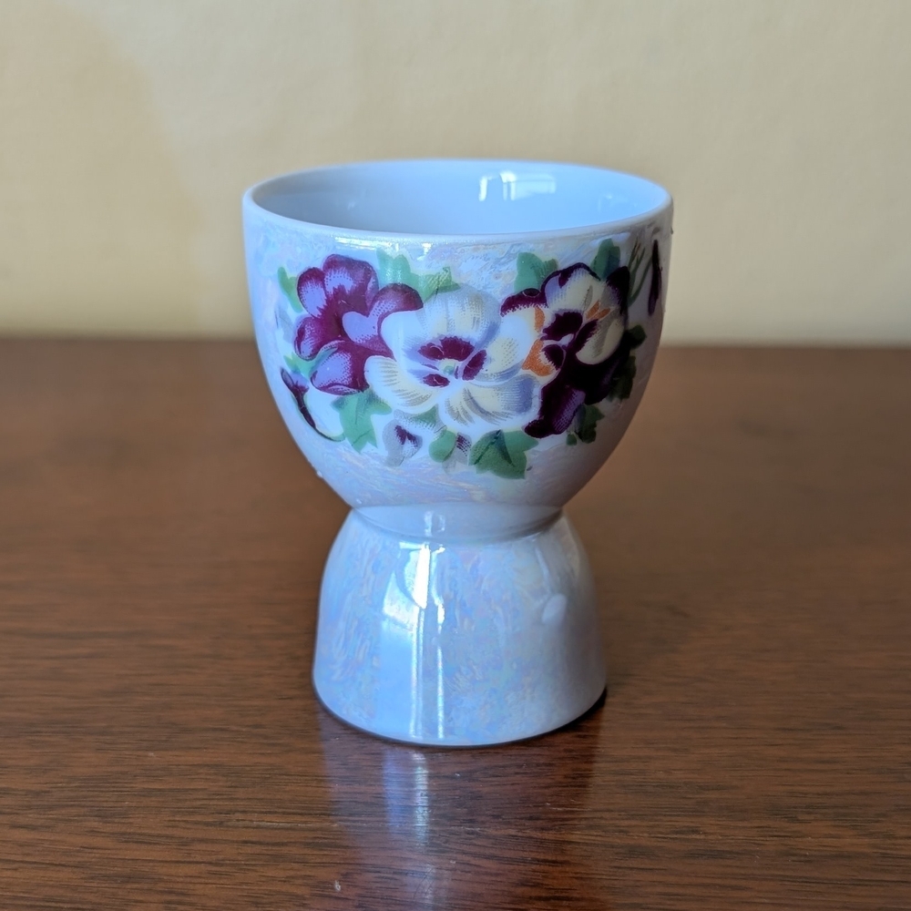 Vintage Porcelain Egg Cup w/Iridescent Glaze & Pansies